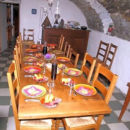D'hotes Lou Couradou 3* Grospierres
